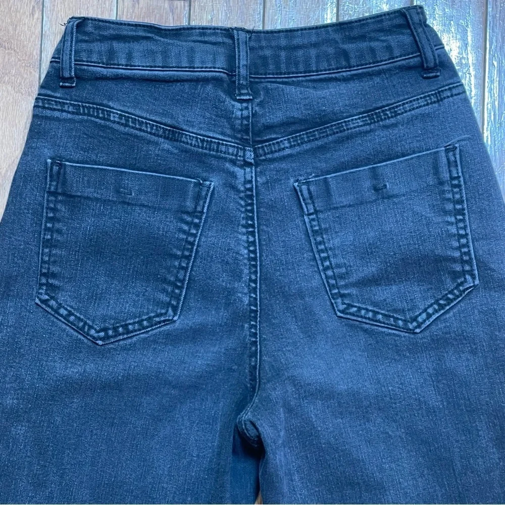 Vanilla Star Black Distressed Mom Jeans Size 1 High Rise Ripped Knees Frayed Hem